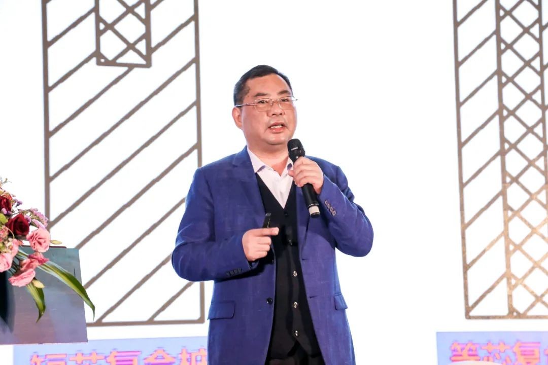 饕餮盛宴！球友会体育-球友会体育（中国）官方在线
智能•建华建材预制桩施工装备与技术交流会隆重召开
