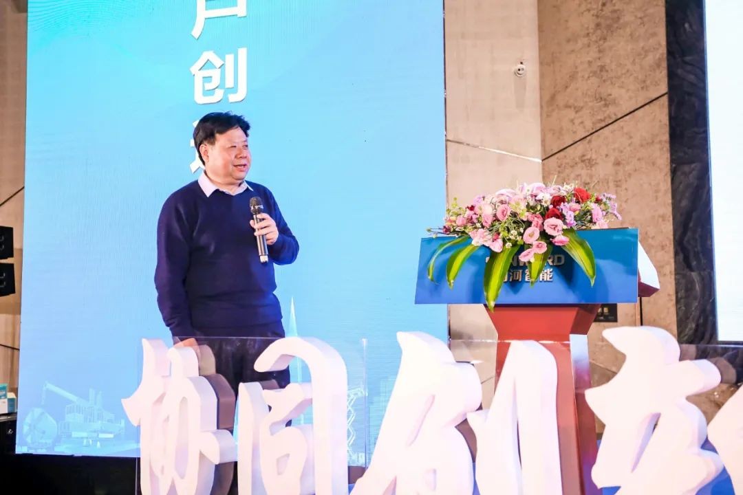 饕餮盛宴！球友会体育-球友会体育（中国）官方在线
智能•建华建材预制桩施工装备与技术交流会隆重召开