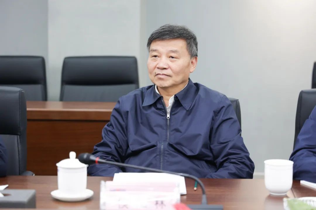 中国人民银行调研组调研球友会体育-球友会体育（中国）官方在线
智能