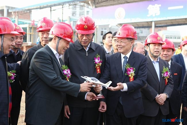 全国首届地勘钻探职业技能大赛决赛举行 球友会体育-球友会体育（中国）官方在线
智能旋挖钻赛场展风采