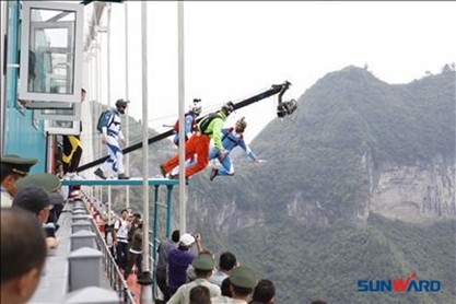 球友会体育-球友会体育（中国）官方在线
智能助力矮寨低空跳伞节完美落幕