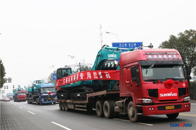 新年开门红，球友会体育-球友会体育（中国）官方在线
智能总价值近4000万挖掘机批量发往江西