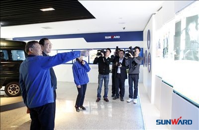 湖南省省委常委、政法委孙建国书记一行来球友会体育-球友会体育（中国）官方在线
智能调研考察