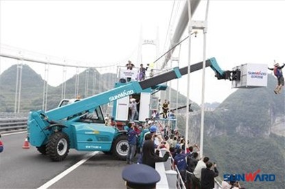 球友会体育-球友会体育（中国）官方在线
智能助力矮寨低空跳伞节完美落幕
