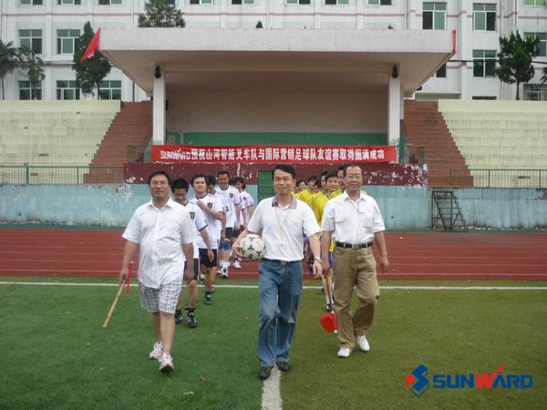 夏日的激情－－球友会体育-球友会体育（中国）官方在线
智能叉车队与国际营销队足球友谊赛记
