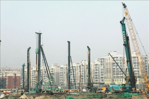 近亿元球友会体育-球友会体育（中国）官方在线
智能设备助力湖北万达广场建设