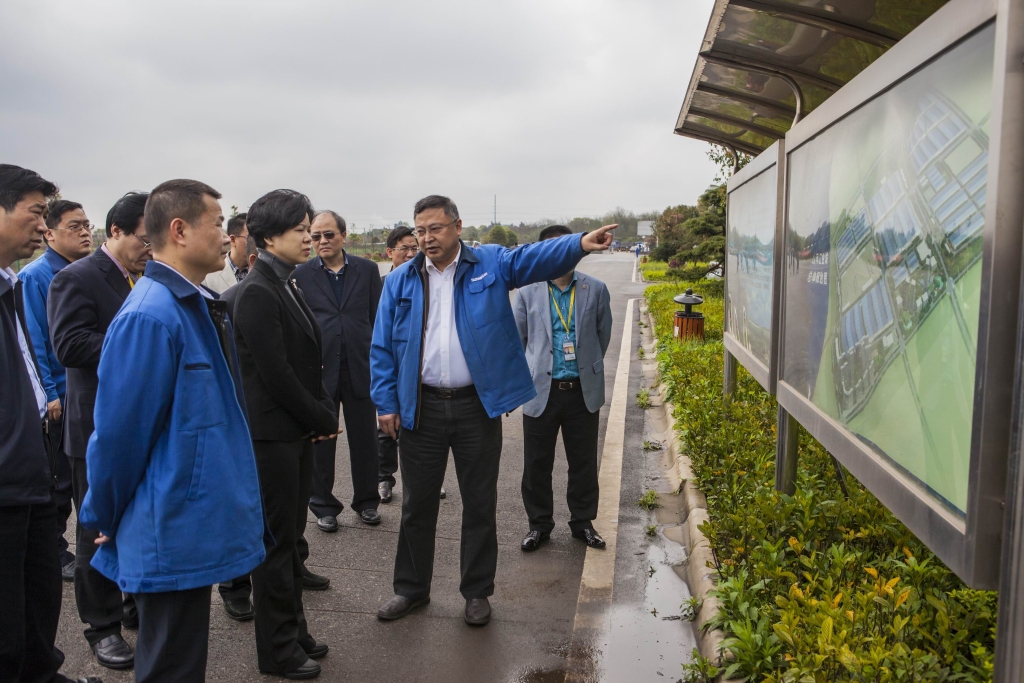 长沙市委常委、副市长张迎春一行莅临球友会体育-球友会体育（中国）官方在线
智能考察调研