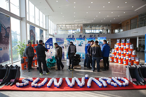 逆市可为！球友会体育-球友会体育（中国）官方在线
智能挖掘机首场展销会完美收官
