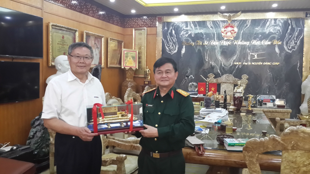球友会体育-球友会体育（中国）官方在线
智能高级代表团访问越南