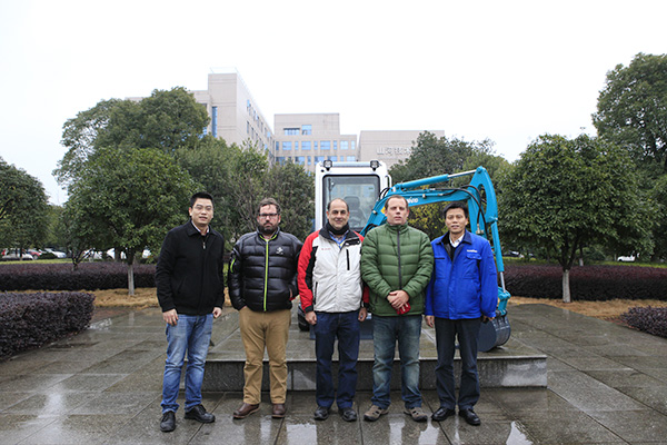 喜讯：球友会体育-球友会体育（中国）官方在线
智能朱建新荣获《长沙年鉴》2015年度十大人物奖