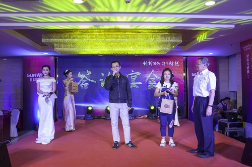 球友会体育-球友会体育（中国）官方在线
智能酷帅曾大虾，一大波美图带你亲临北京BICES展