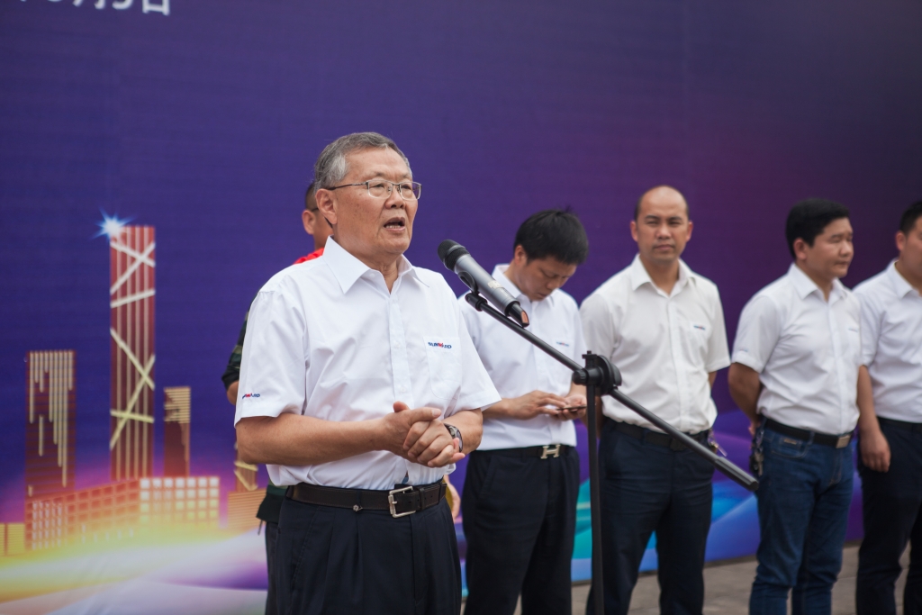 民族挖掘机品牌先导者，球友会体育-球友会体育（中国）官方在线
智能“城镇建设利器”SWE80E9荣耀上市