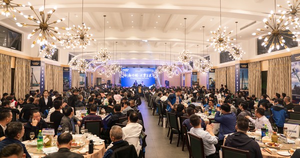 首日签单2.6亿元，球友会体育-球友会体育（中国）官方在线
智能创新产品引爆上海宝马展