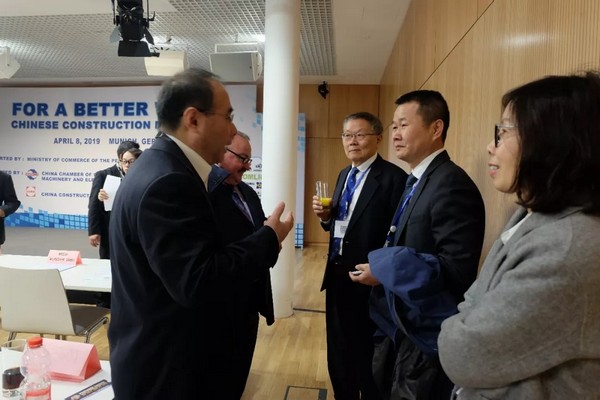 “三个率先”展示球友会体育-球友会体育（中国）官方在线
挖掘机欧洲发展历程