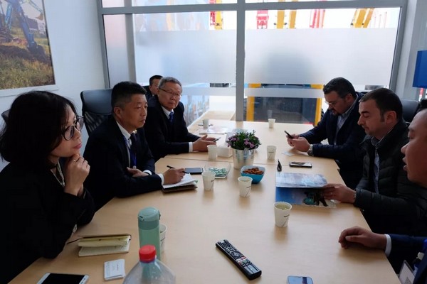 向世界展示中国“智造”魅力，球友会体育-球友会体育（中国）官方在线
智能携创新阵容闪耀德国宝马展