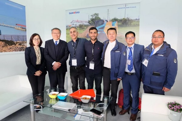 向世界展示中国“智造”魅力，球友会体育-球友会体育（中国）官方在线
智能携创新阵容闪耀德国宝马展