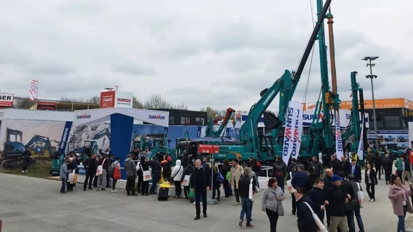 向世界展示中国“智造”魅力，球友会体育-球友会体育（中国）官方在线
智能携创新阵容闪耀德国宝马展