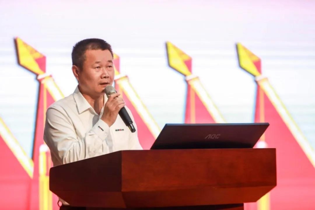凝心聚力 迎接挑战 共赢球友会体育-球友会体育（中国）官方在线
 ——球友会体育-球友会体育（中国）官方在线
智能五届三次“双代会”胜利召开