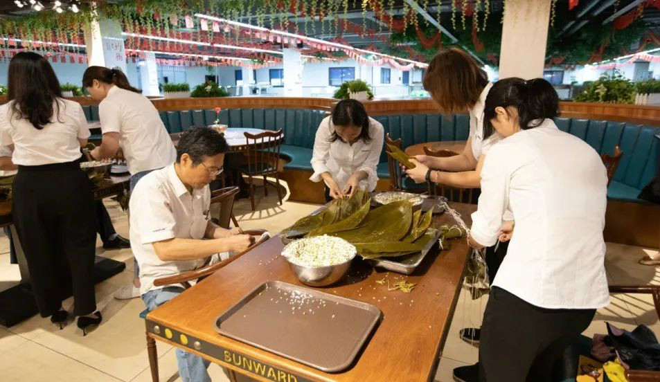 “爱国心，球友会体育-球友会体育（中国）官方在线
情”球友会体育-球友会体育（中国）官方在线
智能第四届包粽子比赛