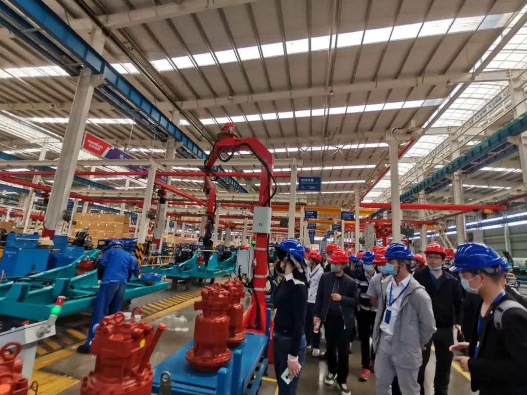 长沙工业机器人应用专题训练营到访球友会体育-球友会体育（中国）官方在线
智能