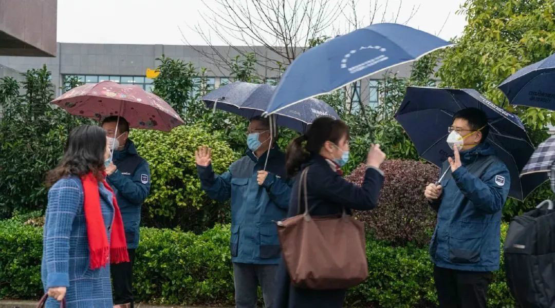 解码球友会体育-球友会体育（中国）官方在线
智能上半年成绩单背后的密码