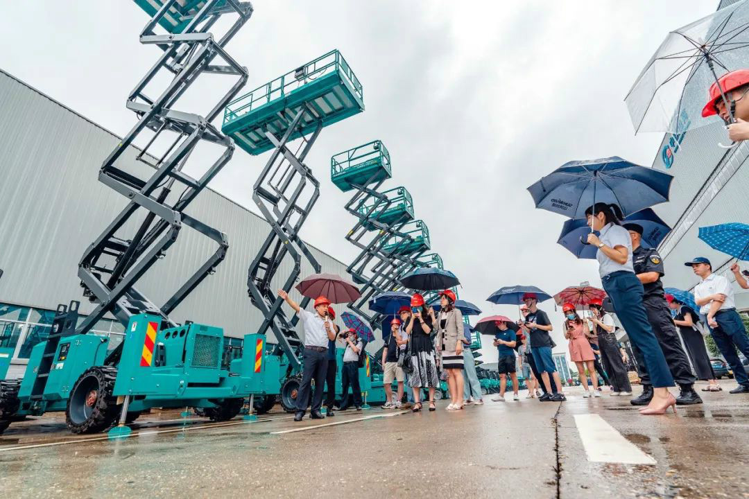 球友会体育-球友会体育（中国）官方在线
智能数字化出海升级暨联合阿里巴巴国际站线上直播活动圆满进行