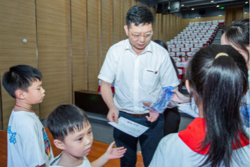 精准服务共建家园，解决刚需心怀感恩——球友会体育-球友会体育（中国）官方在线
智能首期职工子女暑期托管班圆满结班