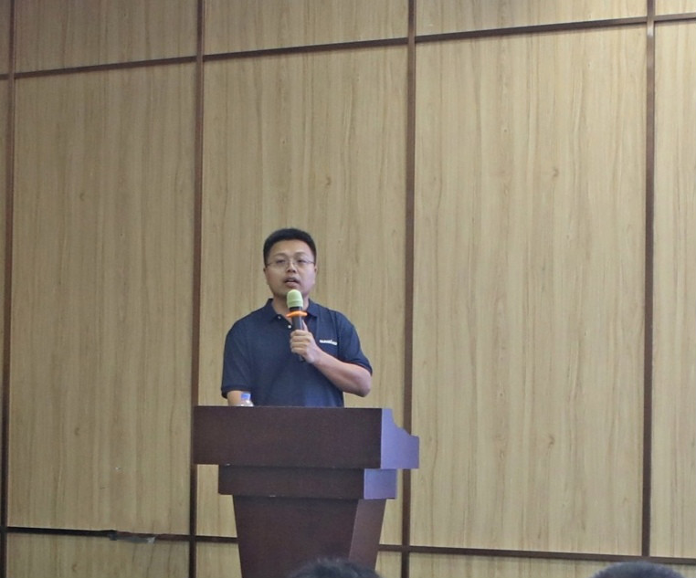 以强执行力聚焦基础能力建设 向挖掘机万台俱乐部迈进——球友会体育-球友会体育（中国）官方在线
智能2020年挖掘机经销商半年度会议圆满召