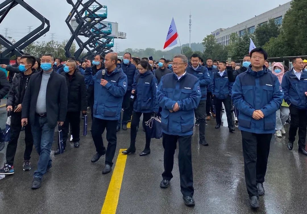守正创新拓球友会体育-球友会体育（中国）官方在线
 球友会体育-球友会体育（中国）官方在线
智能闪耀2020上海宝马展