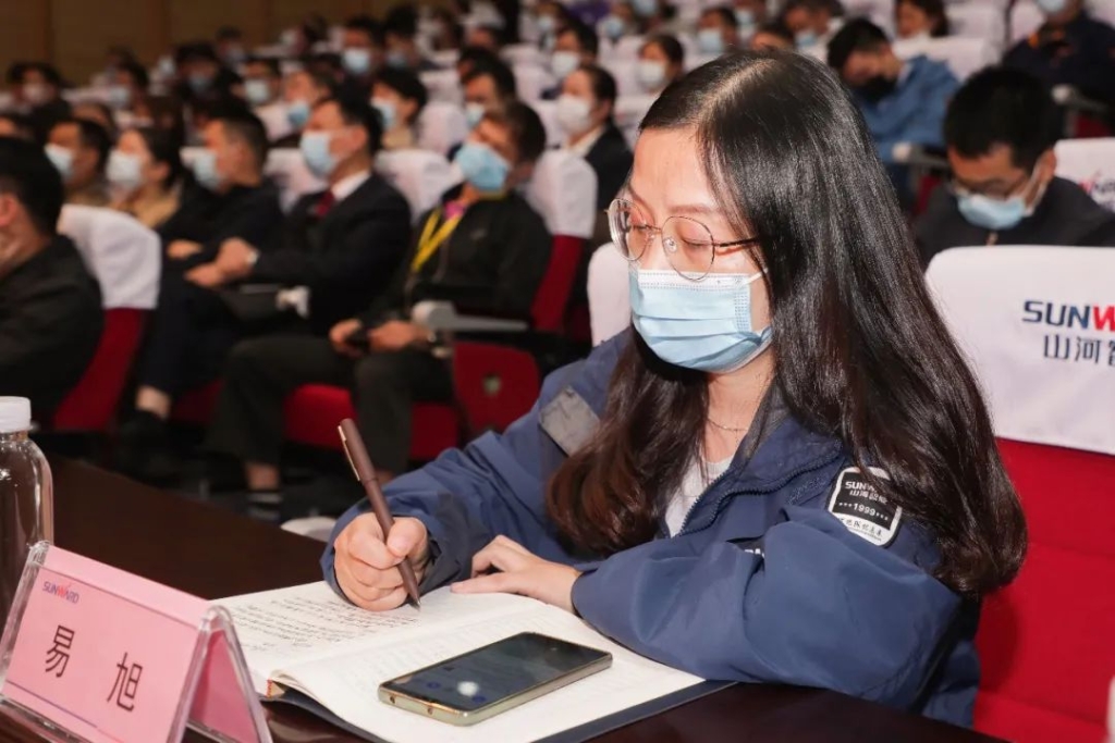 惟创新者胜——学习贯彻习近平总书记考察湖南重要讲话精神省委宣讲团长沙分团宣讲报告会在球友会体育-球友会体育（中国）官方在线
智能开讲