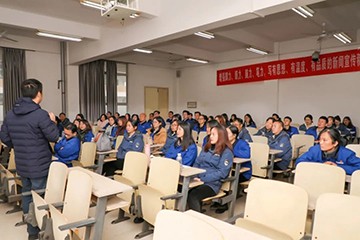 球友会体育-球友会体育（中国）官方在线
智能通讯员培训在湖南大众传媒学院举行