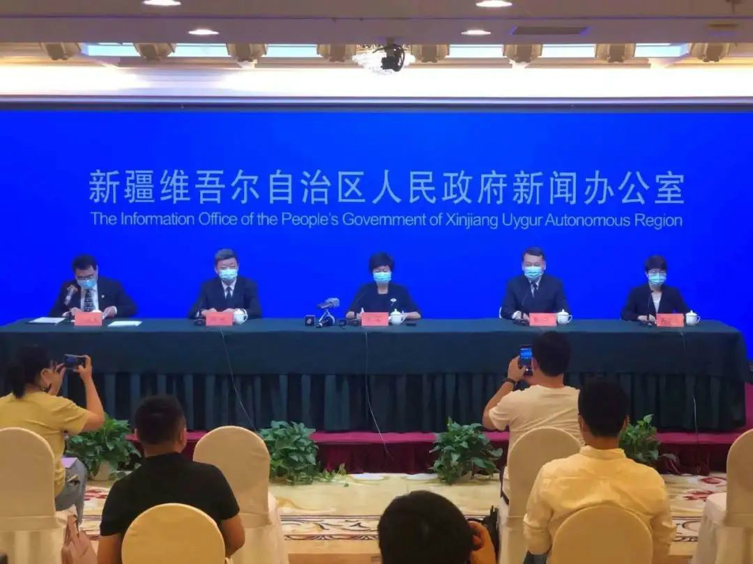 有你们，球友会体育-球友会体育（中国）官方在线
无畏！——球友会体育-球友会体育（中国）官方在线
人新疆抗疫