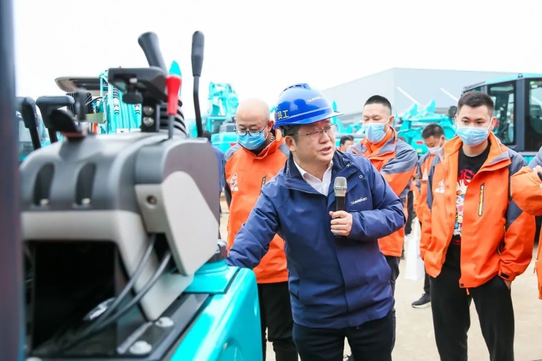 大国重器 壮哉球友会体育-球友会体育（中国）官方在线
！机友会微挖用户球友会体育-球友会体育（中国）官方在线
智能体验日