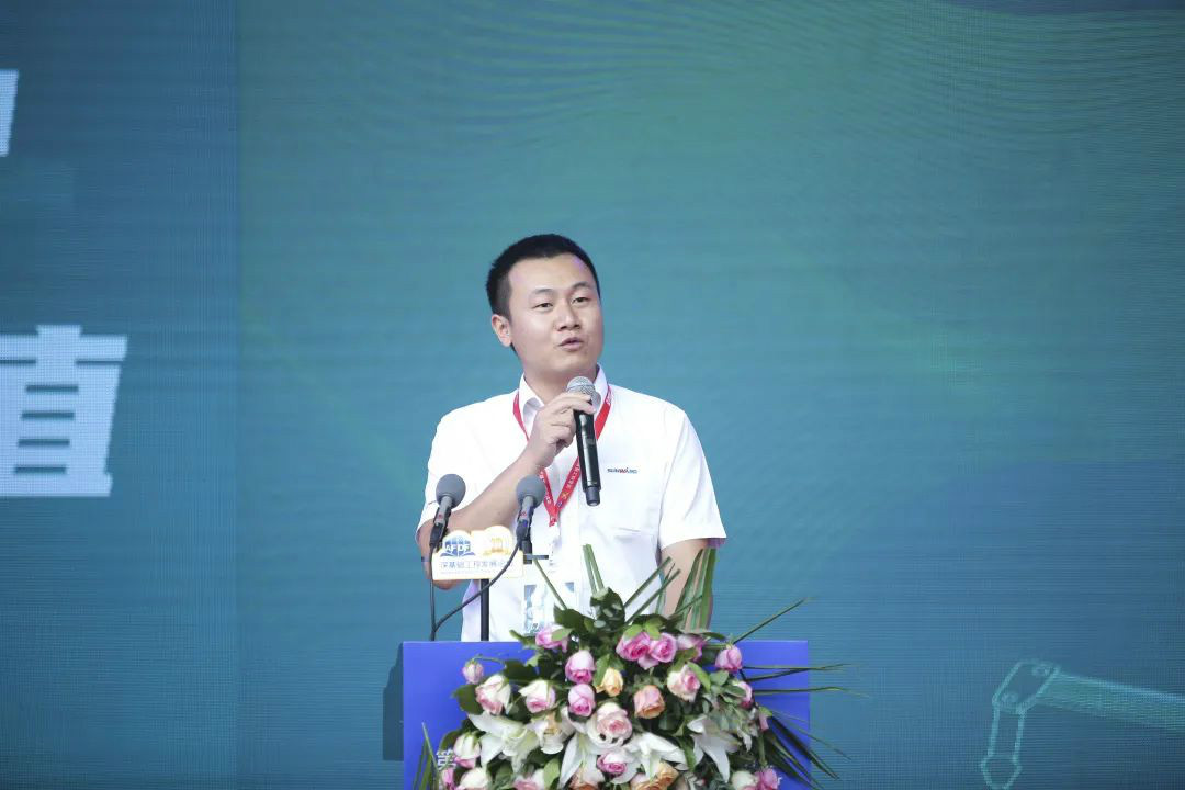 球友会体育-球友会体育（中国）官方在线
智能全国客户交流会在深基础工程发展论坛会场举办