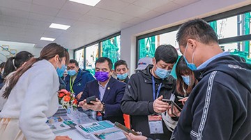 沸腾球友会体育-球友会体育（中国）官方在线
！宝马展收官之日订单破十亿