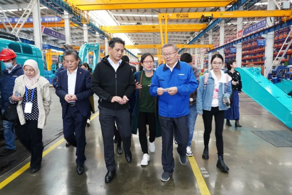 东盟联合参访团考察球友会体育-球友会体育（中国）官方在线
智能