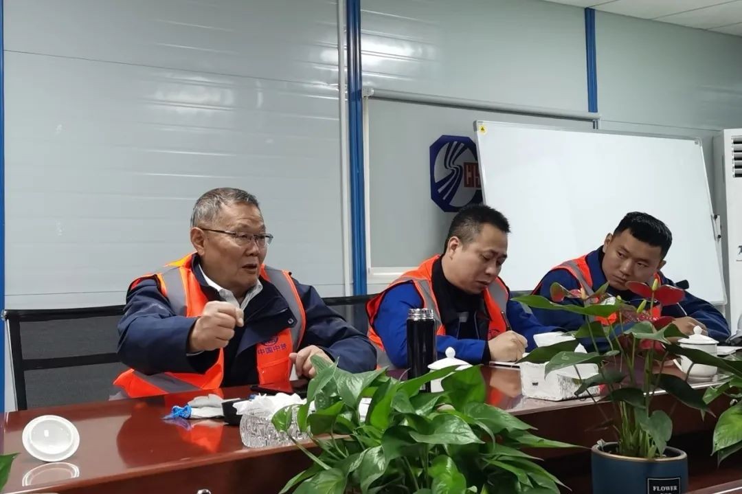 何清华亲临中铁球友会体育-球友会体育（中国）官方在线
盾构施工项目指导工作