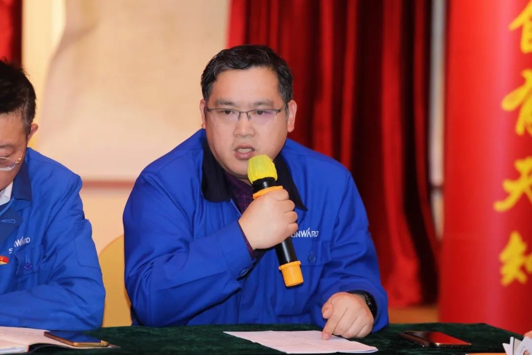“红”领球友会体育-球友会体育（中国）官方在线
，共建家园——球友会体育-球友会体育（中国）官方在线
智能2021年党工团盟工作会议召开