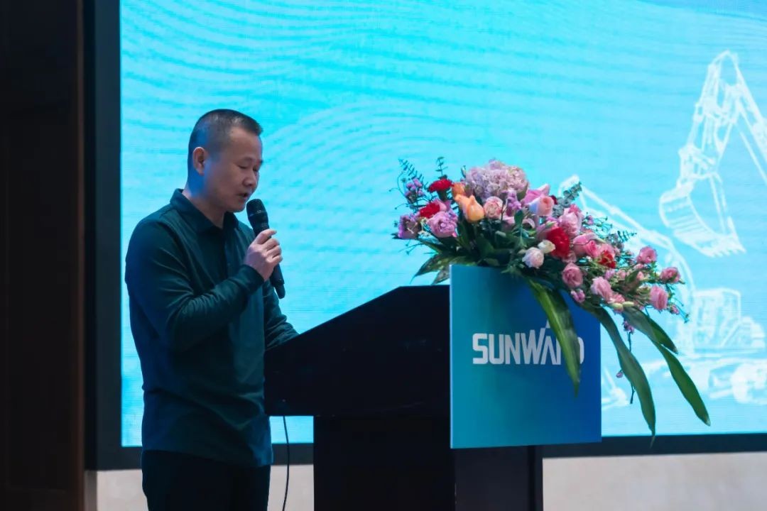 同心克难再腾飞，携手齐心冲万台——2021球友会体育-球友会体育（中国）官方在线
智能挖掘机经销商年会圆满召开