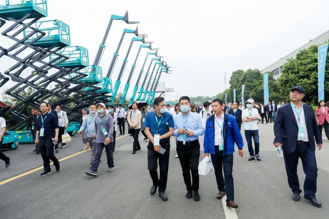“爆品”出击！球友会体育-球友会体育（中国）官方在线
智能客户交流会签约超8亿元