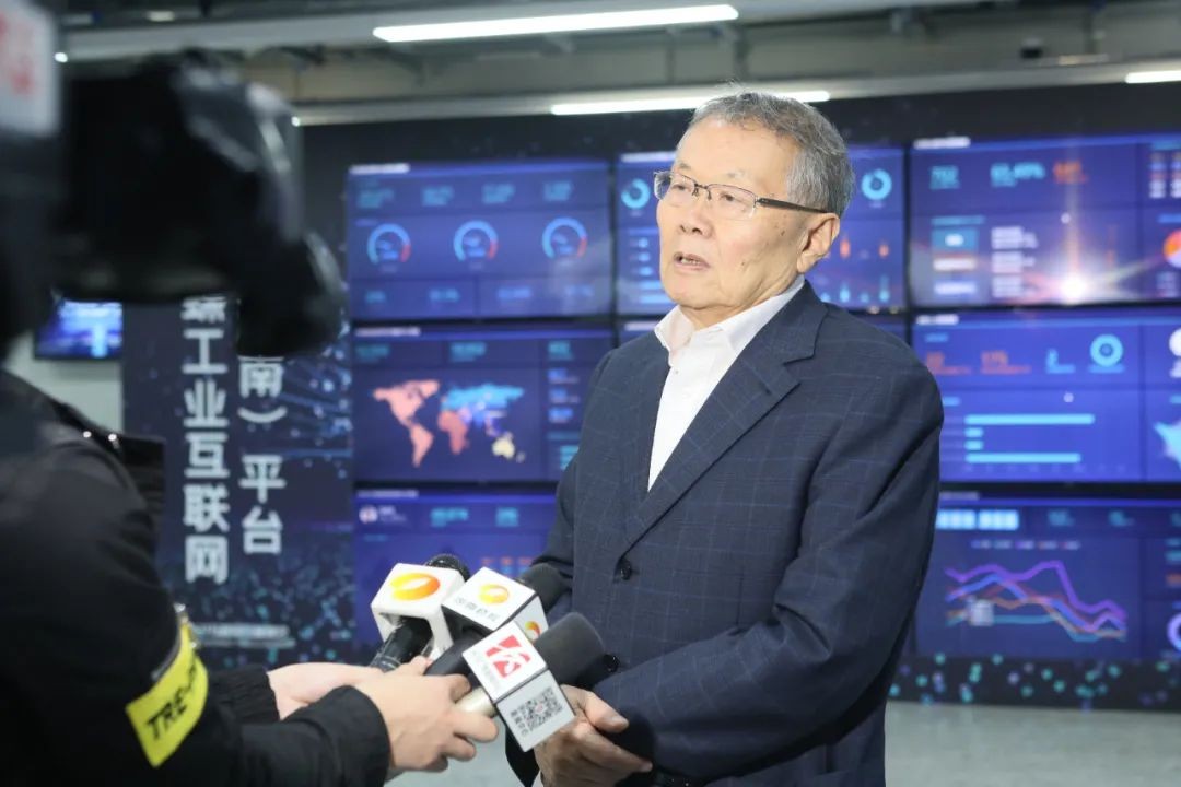 信息技术与制造业如何深度融合发展？行业大咖云集球友会体育-球友会体育（中国）官方在线
现场论道