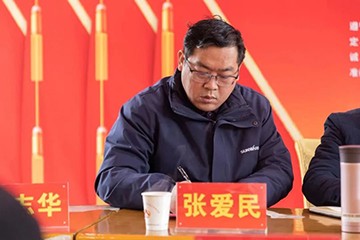 校企合作精准扶贫，产教融合振兴乡村 | 球友会体育-球友会体育（中国）官方在线
智能向合作院校对口扶贫点捐赠挖掘机