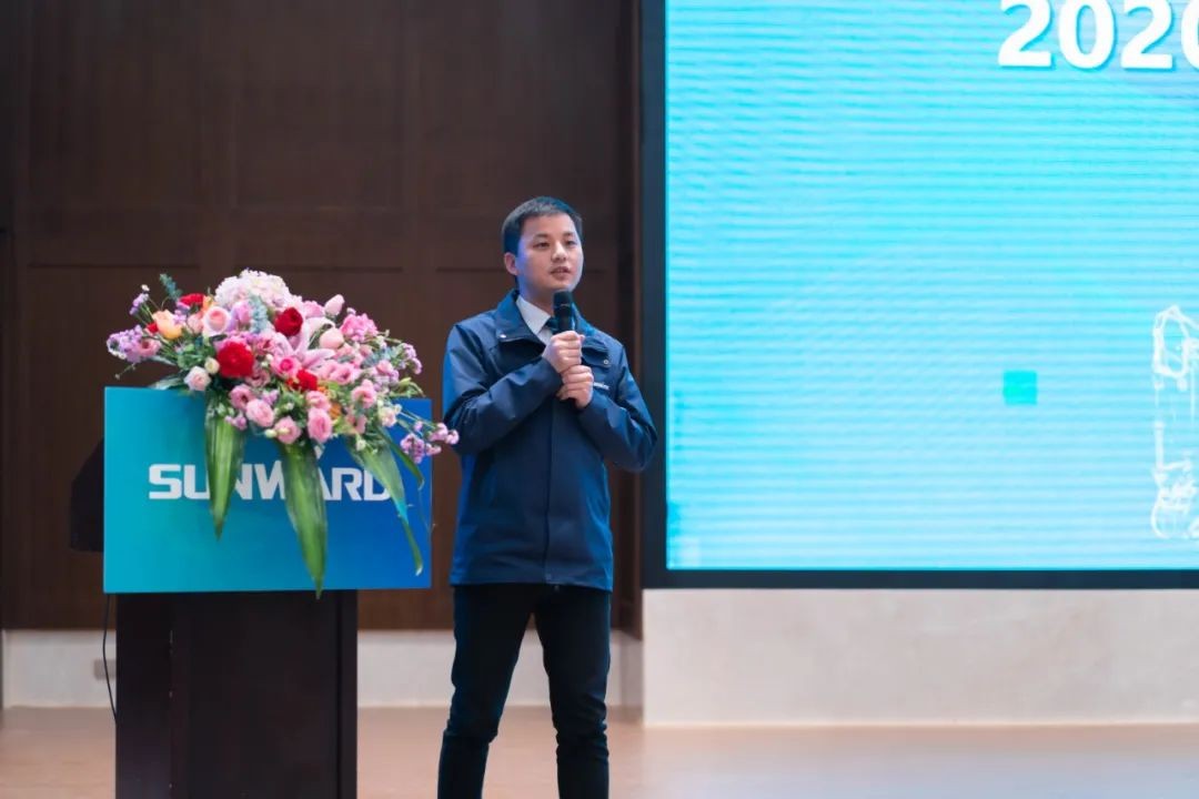 同心克难再腾飞，携手齐心冲万台——2021球友会体育-球友会体育（中国）官方在线
智能挖掘机经销商年会圆满召开