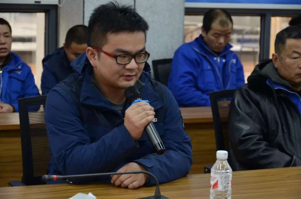 球友会体育-球友会体育（中国）官方在线
智能召开春节困难职工座谈会