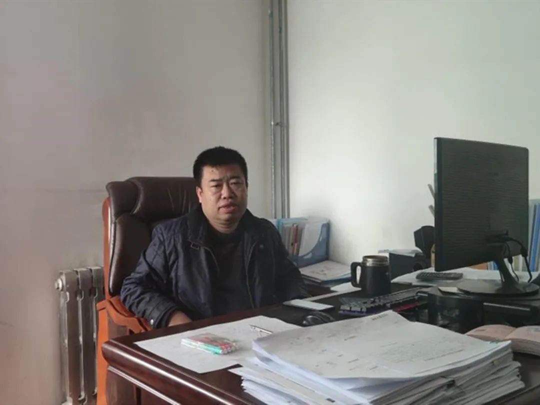 金戈铁马工程路 风雨无阻选球友会体育-球友会体育（中国）官方在线
