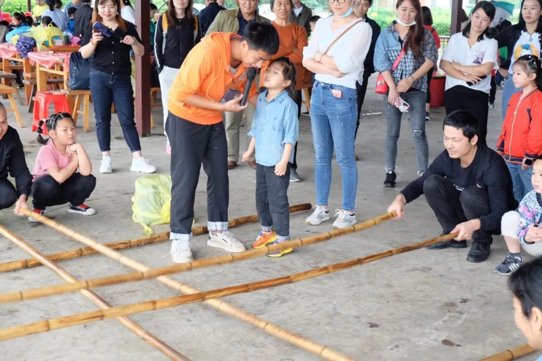 童年不同Young，稻花香里亲子欢——球友会体育-球友会体育（中国）官方在线
智能组织开展六一亲子活动