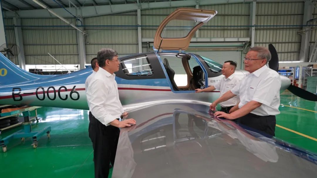 中国民用航空局总工程师殷时军率队考察调研球友会体育-球友会体育（中国）官方在线
科技