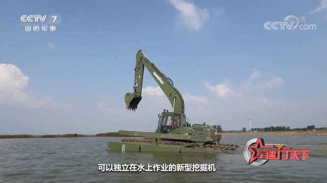 水陆两用挖掘机亮相央视！球友会体育-球友会体育（中国）官方在线
智能应急救援“猛将”出战