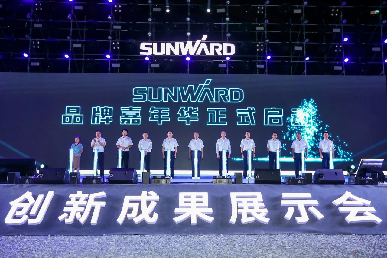 逛展超热闹！球友会体育-球友会体育（中国）官方在线
智能成果展示会高能名场面来袭