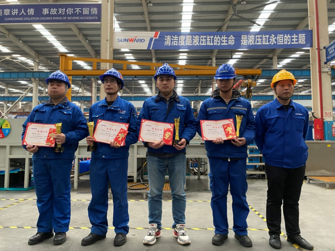 球友会体育-球友会体育（中国）官方在线
工匠 | “浪波”不言苦，甘为“人梯”承大重